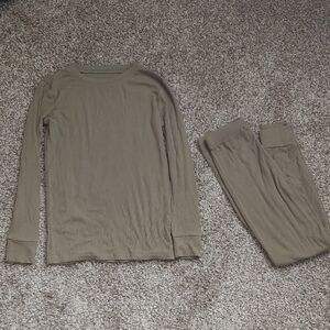 Excellent Used Condition Brave Little Ones 6-8y Olive Green 2pc Gender Neutral